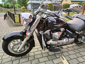 Suzuki C1800R VLR 1800 Intruder - 7