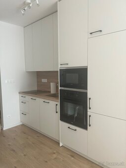 Krásny novučičký 1,5 izbový byt na Dona Sandtnera 590,- Eur - 7