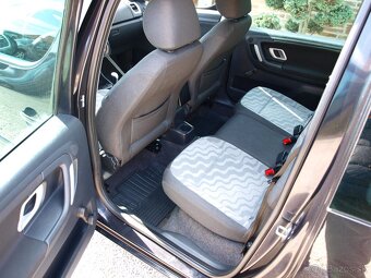 Škoda Roomster 1.4 16V Comfort - 7