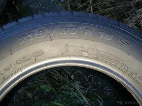 235/60 R16 Michelin - 7