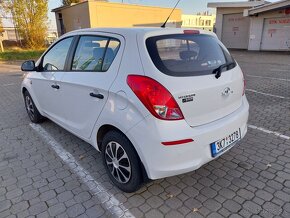 Hyundai i20  1,2 i, r.v.2014, ČR, najeto 81200 km, nová STK - 7