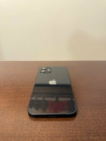 iPhone 12 Black - 128GB - 7