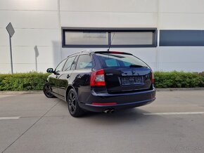 Škoda Octavia Combi 2.0 TDI RS - 7