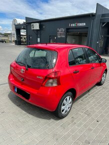 Toyota yaris 1.0 VVt-i - 7