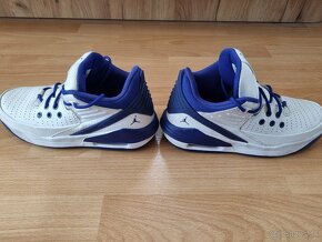 Tenisky zn. Nike Air Jordan MAX Aura 5, veľkosť 40 - 7