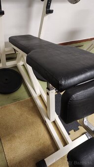 Technogym decline bench, zľavnené z 300€ - 7