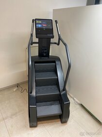 Technogym Artis Step Black edition- schodový trenaž - 7