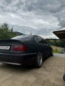 BMW 328i - 7