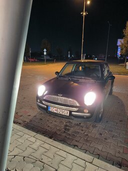 Mini Cooper r50 2001 na náhradné diely - 7