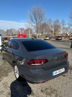 Volkswagen Passat 2litre, 140kw. - 7