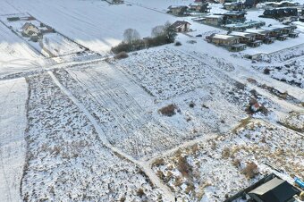 Na predaj pozemok 642 m2 na výstavbu chaty vo Valči pri Snow - 7