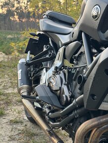 Yamaha mt 07 - 7