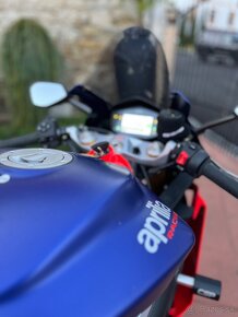 Aprilia RS660 - Lava Red - 4100km - kupene 4/2024 v Styxe - 7