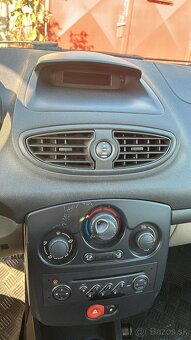 Renault clio - 7