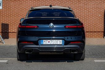 BMW X4 M40d A/T - 7