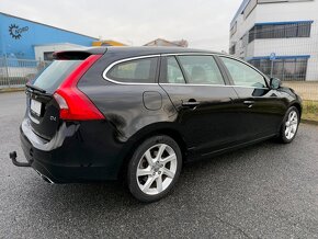 Volvo V60 D4 133kW | tažné, manuál, NAVI, tempomat - 7