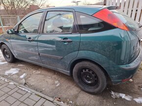 Ford focus 1.8tdci ghia - 7