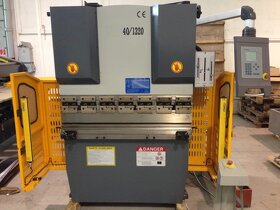 Ohraňovací lis 40t / 1600 Delem DA41S. - 7