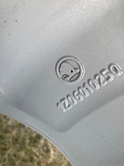 Letná sada org ŠKODA 5x112 R17 7J ET46 205/55 R17 - 7