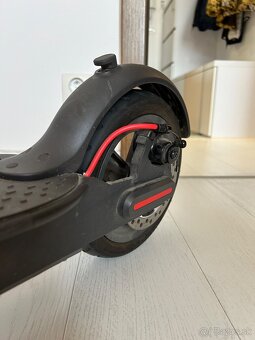 Xiaomi Mi Electric Scooter Pro - 7