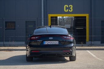 Kia Stinger - 7