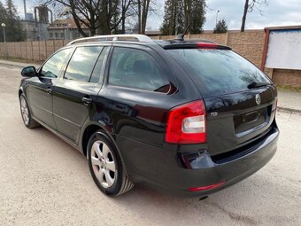 Škoda Octavia Combi 1.6 TDI CR Elegance - 7