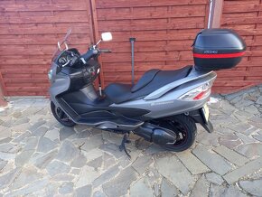 Suzuki Burgman 400 rok 2014 - 7