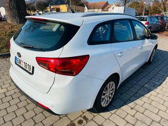 KIA cee'd 1.6 GDi Comfort Plus SW 1.MAJITEL ČR - 7