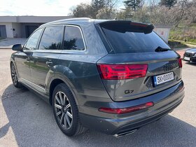 AUDI Q7 S-LINE - 7