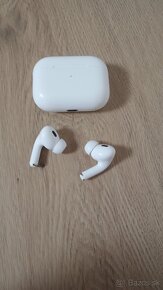 Apple AirPods - 7