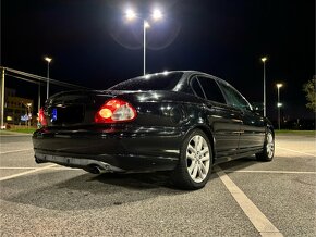 Jaguar X-Type 3.0 - 7