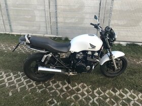 Honda CB750 - 7