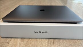 MacBook Pro 16" 2019-Core i7,16GB,512GB HDD,TouchBar,Silver - 7