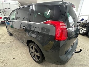 Peugeot 5008 1.6HDi 7MÍST NAVI 2 x LITÁ KOLA  AUTOMAT - 7