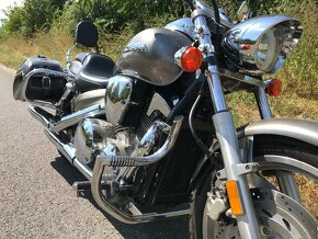 HONDA VTX 1300 C - 7