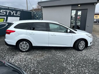 Ford Focus kombi 1.5 TDCI - 7