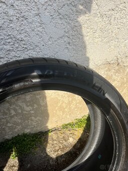 Letné pneu 235/40 r19 - 7