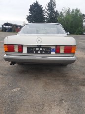 Mercedes 126 260E - 7