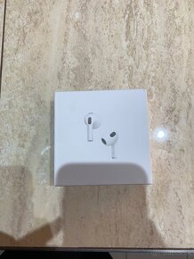 Predám AirPods 3 - 7