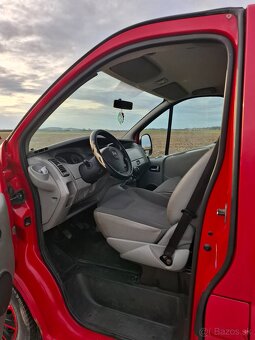 Opel Vivaro 2.0 CDTi,Tažné,9míst nafta manuál 66 kw - 7