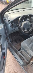 Renault scenic 1.6 - 7