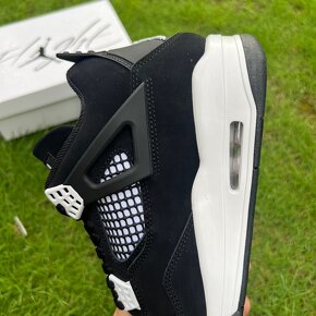 Air Jordan 4 Retro White Thunder - 7