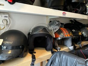 Schuberth - 7