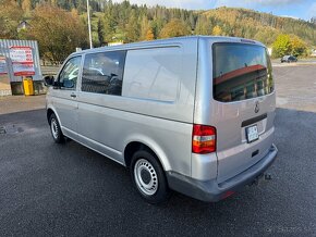 VOLKSWAGEN TRANSPORTER T5 1,9 TDI - 7