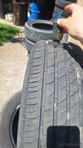 225/60R18 104W - 7