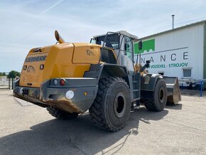 LIEBHERR 2015 VIN 291 - 7