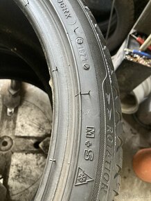 Celoročné  pneu 2ks 225/40R18 viem aj prezuť - 7