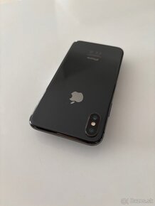 Predám iPhone X - 7