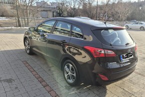 Hyundai i30 1.6 MPI CVVT YES Combi - 7