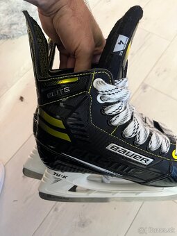 BAUER SUPREME VEĽKOSŤ 4EE - 7